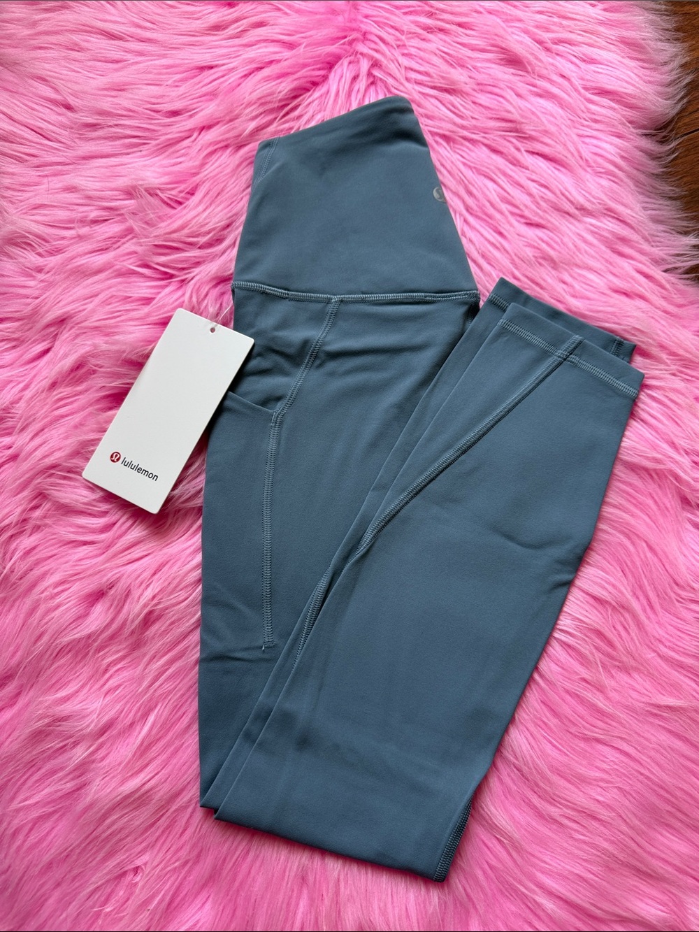Lululemon Size 2 align HR 25" pockets steel blue, NWT